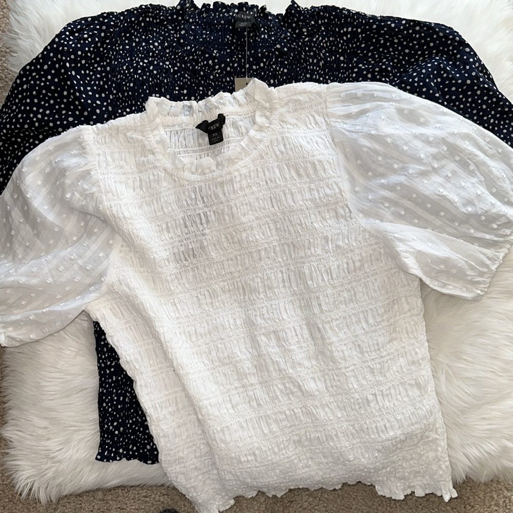Jcrew Bundle of 2 puff sleeves tops- one white and one Navy with dots Sz XS NWT - Picture 2 of 9